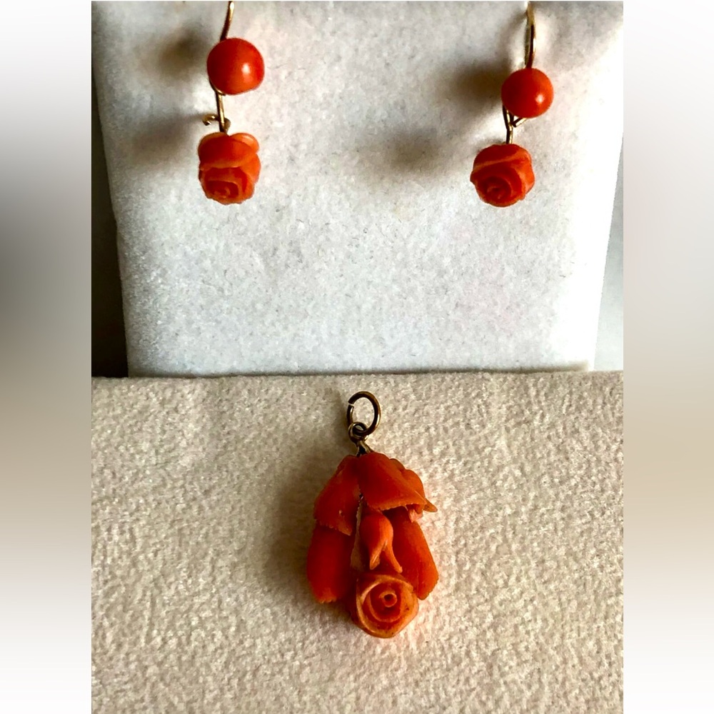 Victorian carved coral salmon coral necklace earrings set 14 Kt